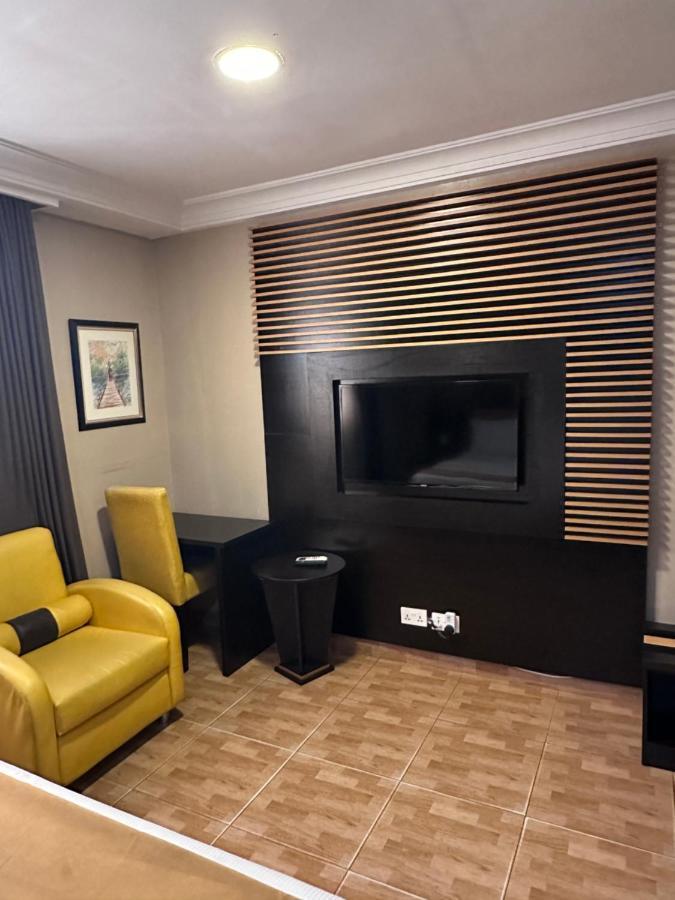 Msquare Hotel Gra イケジャ エクステリア 写真