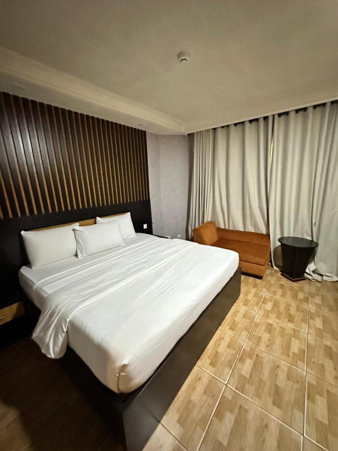 Msquare Hotel Gra イケジャ エクステリア 写真